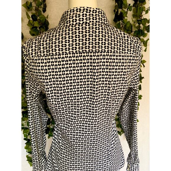 Banana Republic Non Iron Fitted Black White Long Sleeve Button Up Top Women's 6 - Picture 6 of 11